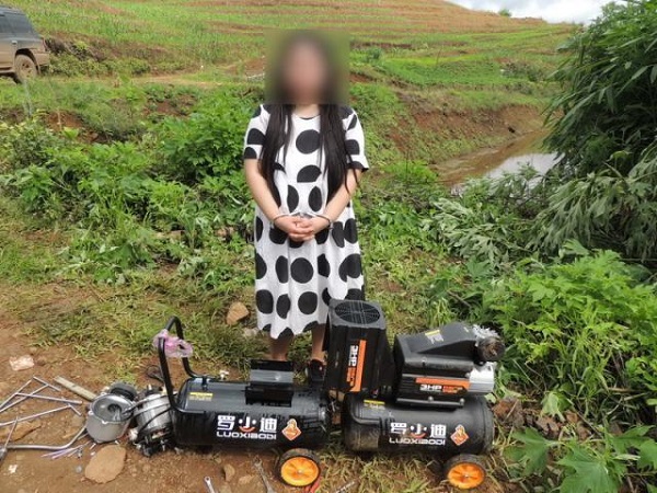 毒販在空氣壓縮機夾層中藏毒，云南普洱民警查
